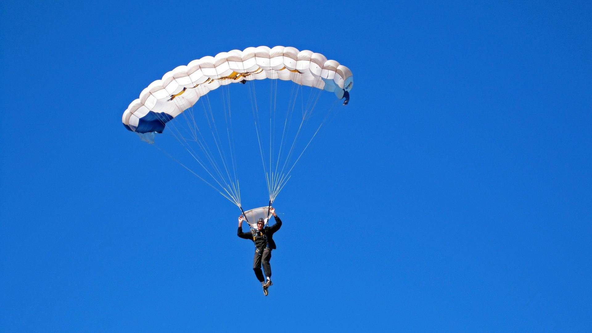 Doinb遭遇十五连败，IG教练面临压力！